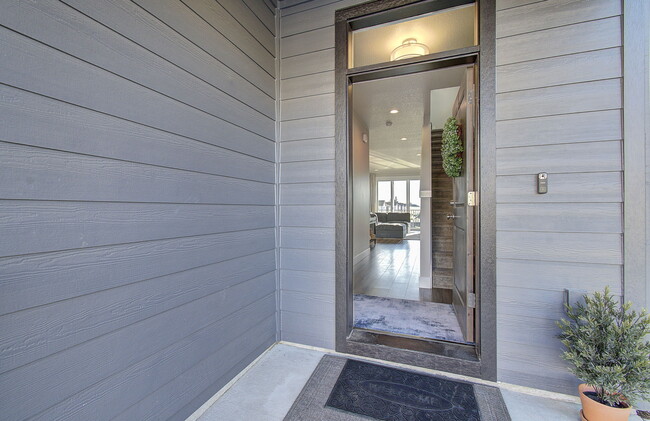 Building Photo - 17606 NW 7th Ave