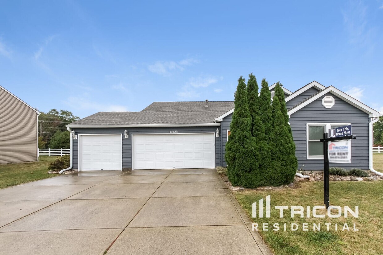Foto principal - 8243 Firefly Way