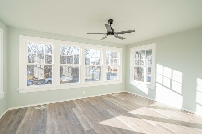 Foto del edificio - Prime Location! 2bed/ 2 bath! Schedule a tour today!