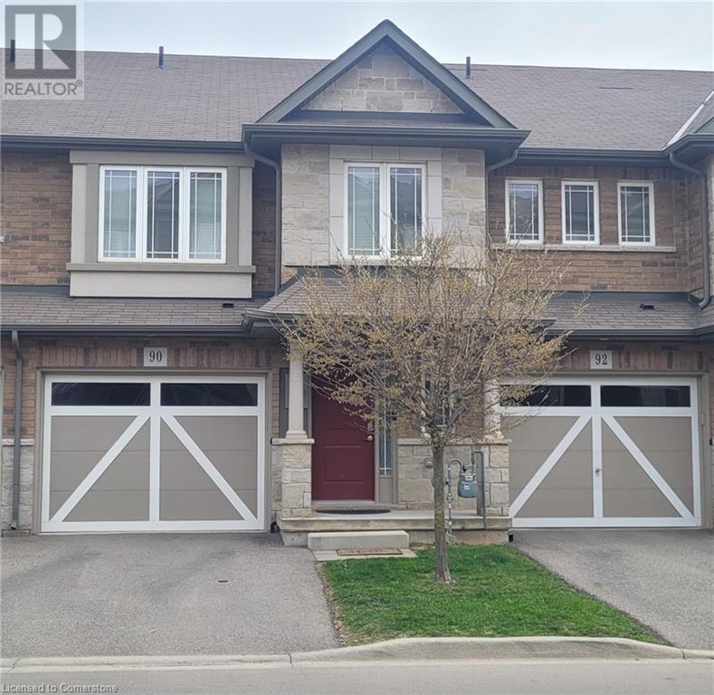 Primary Photo - 90 Bloom Cres