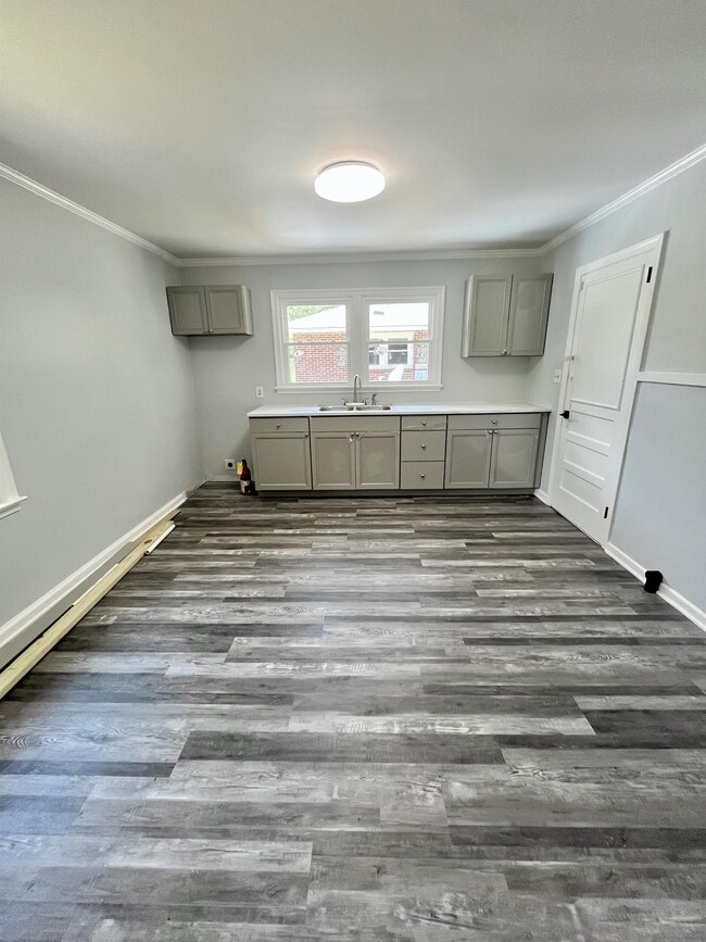 Building Photo - 3317A Berry Ln