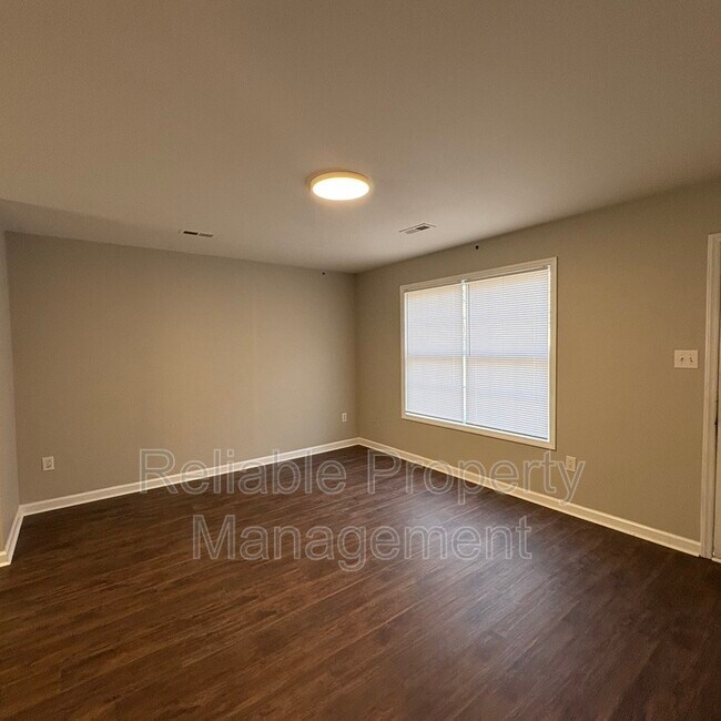 Building Photo - 604 Winston Cir