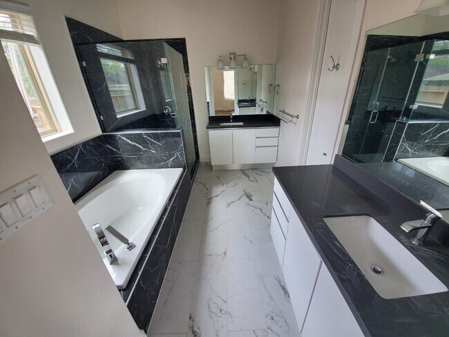 Foto del edificio - 9416 Glenfield Ct