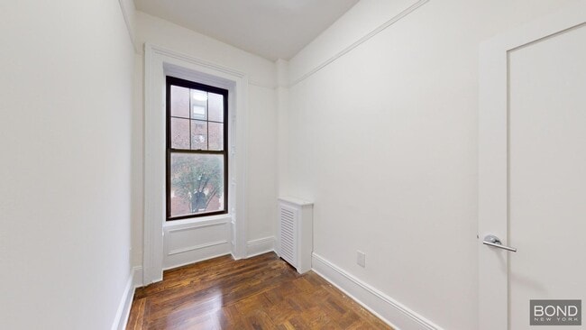 Foto del edificio - 985 Lexington Ave