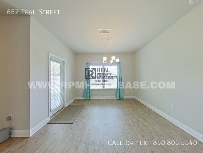 Building Photo - 662 Teal St