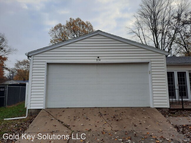 Building Photo - 3 br, 1 bath House - 314 Eastman Rd