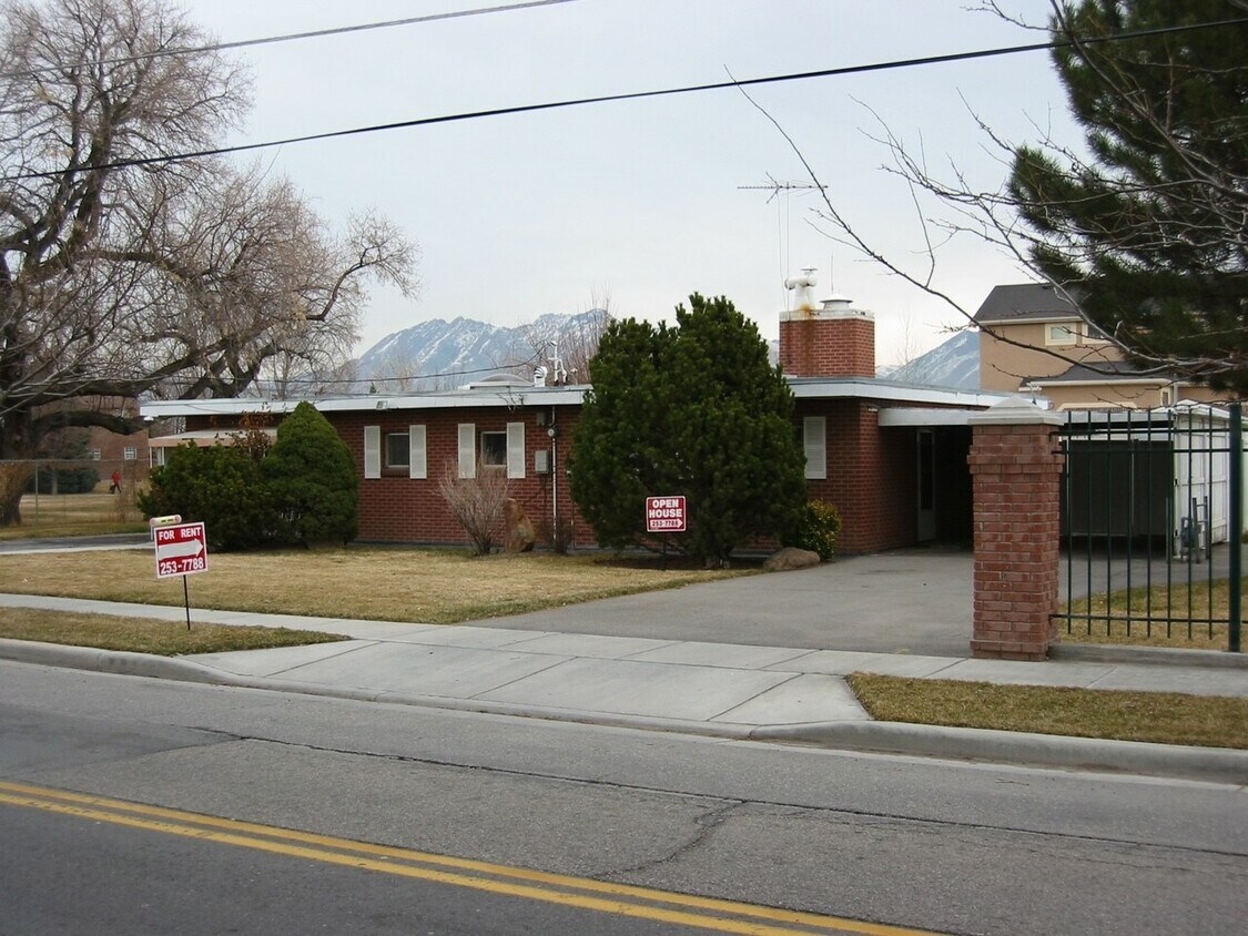 Photo - 9857 S 1000 W (South Jordan, UT)