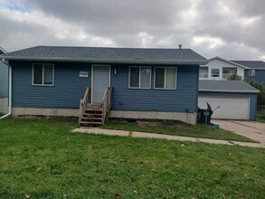 Building Photo - 228 Dotson Dr