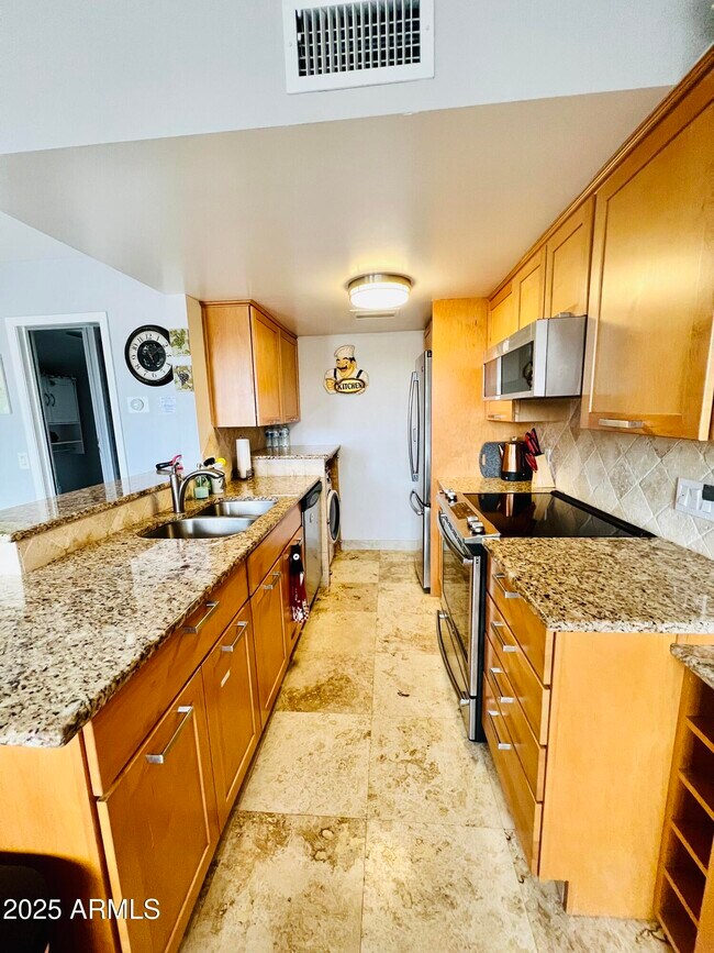 Foto del edificio - 14256 N Boxwood Ln