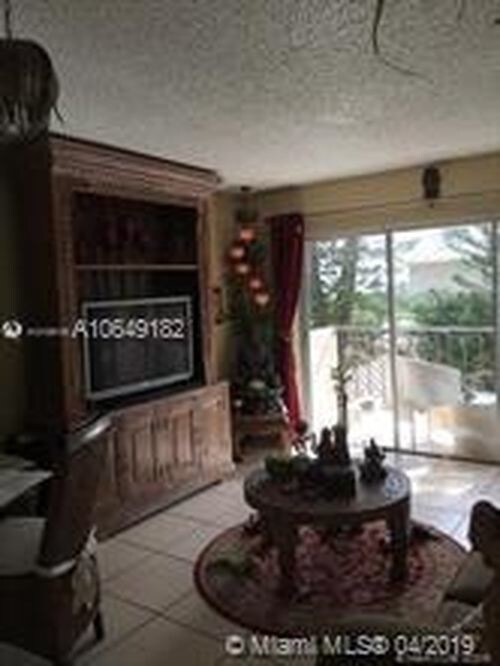 Foto del edificio - 7795 NE Bayshore Ct