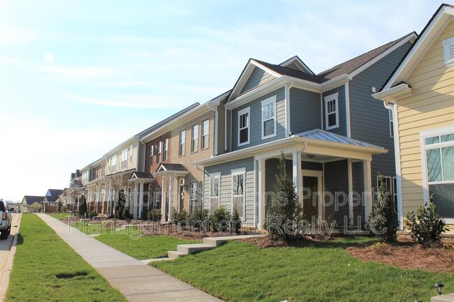Building Photo - 1529 Winding Creek Dr