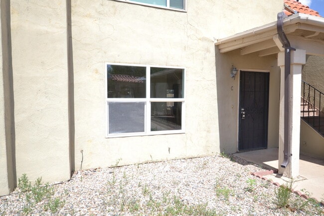 Building Photo - 4431 Plaza Vista