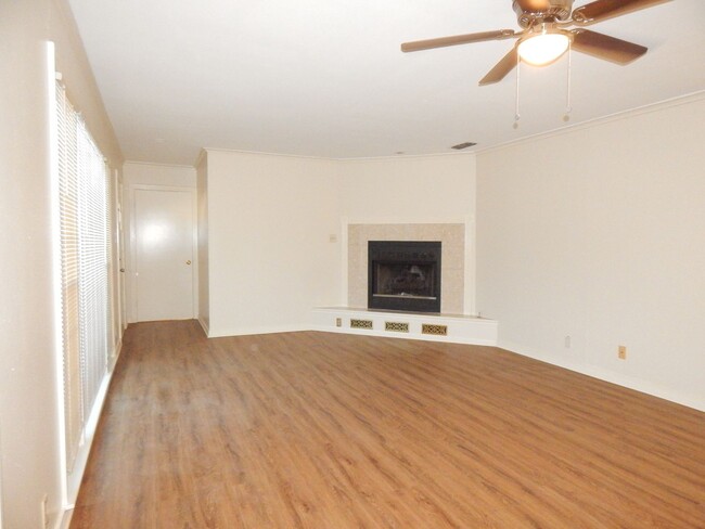 Foto del edificio - Updated 3 Bedroom, 2 Bath Home in Tyler!