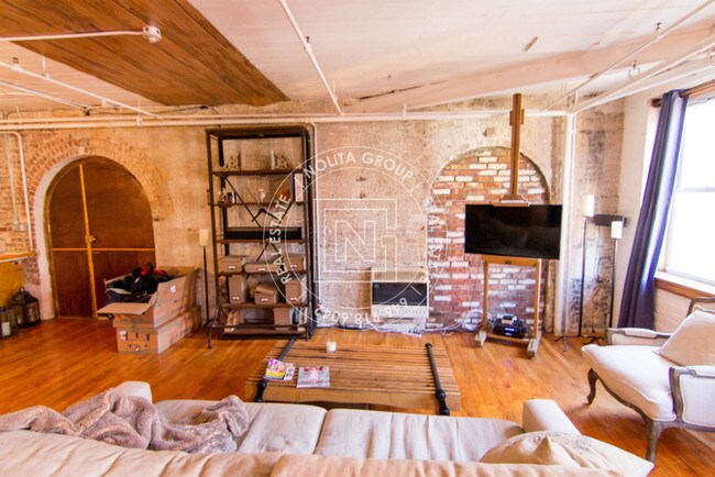 Building Photo - 138 Mulberry St