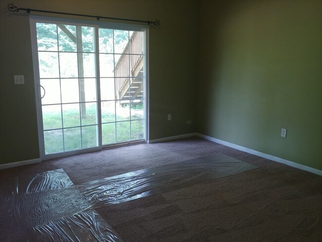Building Photo - 3 br, 2.5 bath House - 493 MARION ROAD