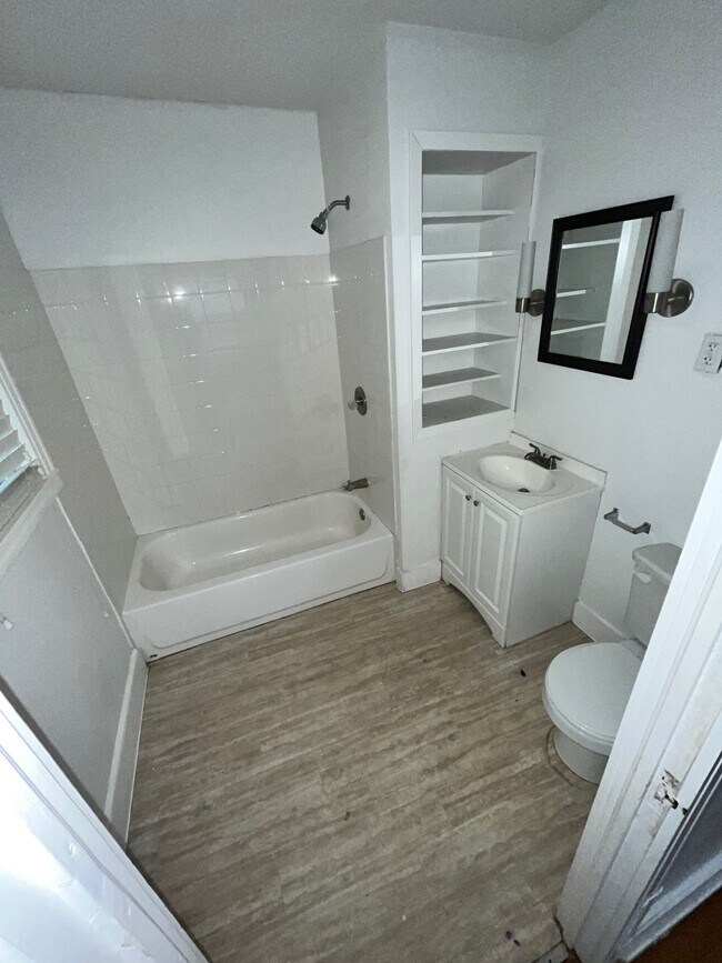 Foto del edificio - 615 Ward St