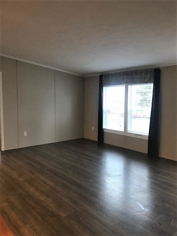 Foto del edificio - 74 Center Ln