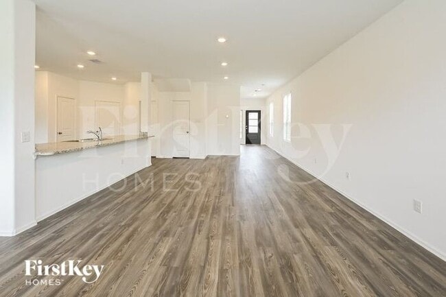 Building Photo - 6221 Arcadia Sound Ln