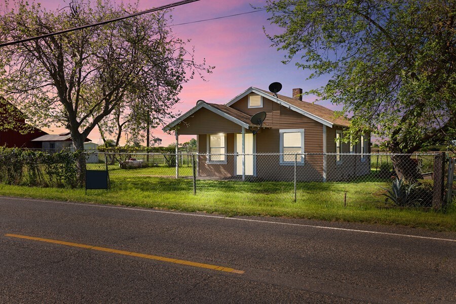 Primary Photo - Home For Rent 11891 Valley Home Rd in Oakdale