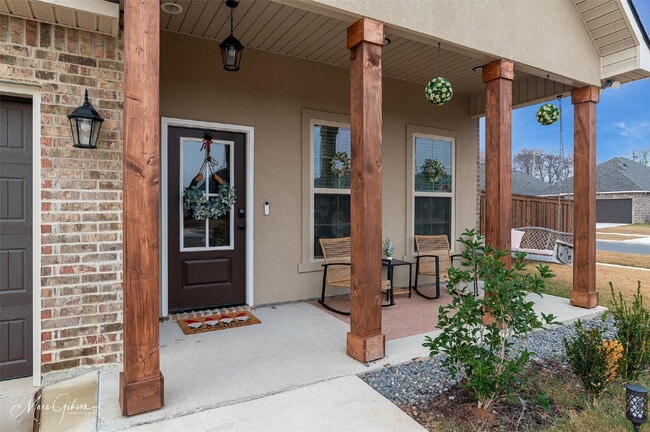 Building Photo - 767 Crozier Dr