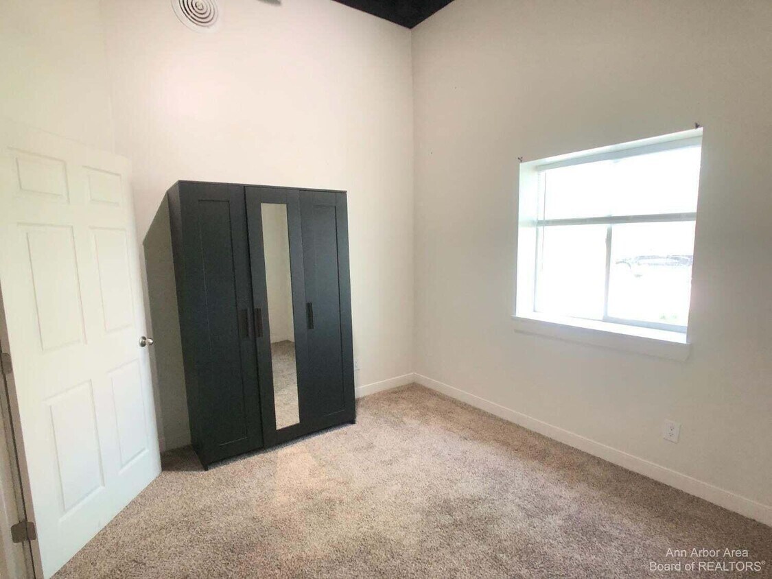 Foto del edificio - 201 N Park St