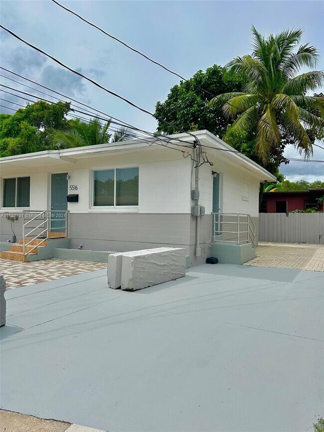 Building Photo - 5510 NW Miami Pl