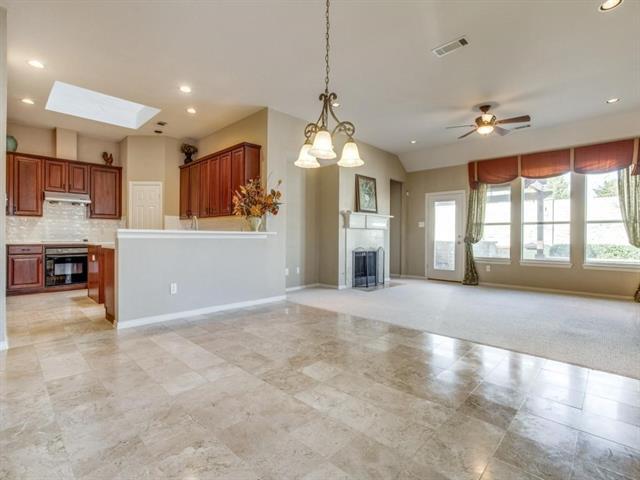 Building Photo - 615 Quail Run Dr