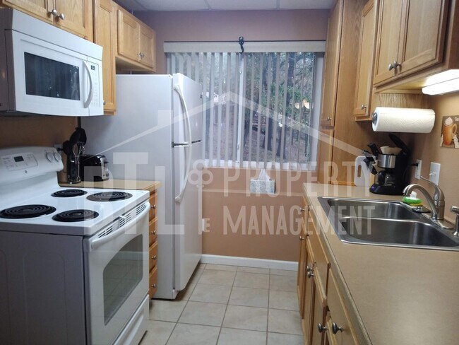 Building Photo - 490 Compton Ridge, Unit A