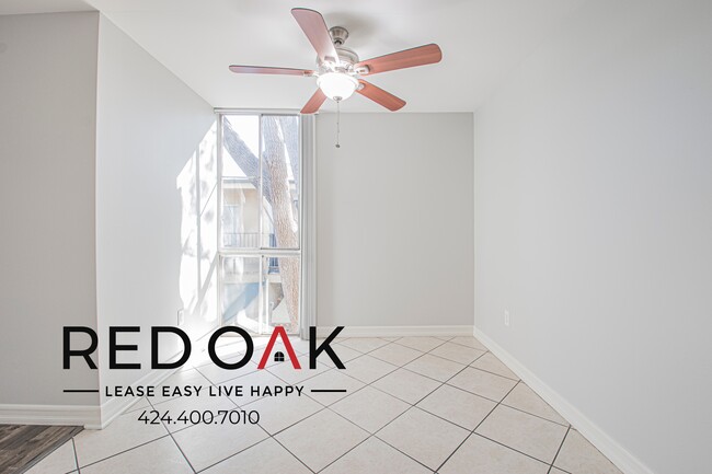 Building Photo - 15101 Magnolia Blvd