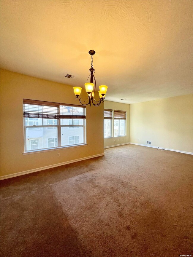 Building Photo - 242 Beach Breeze Ln