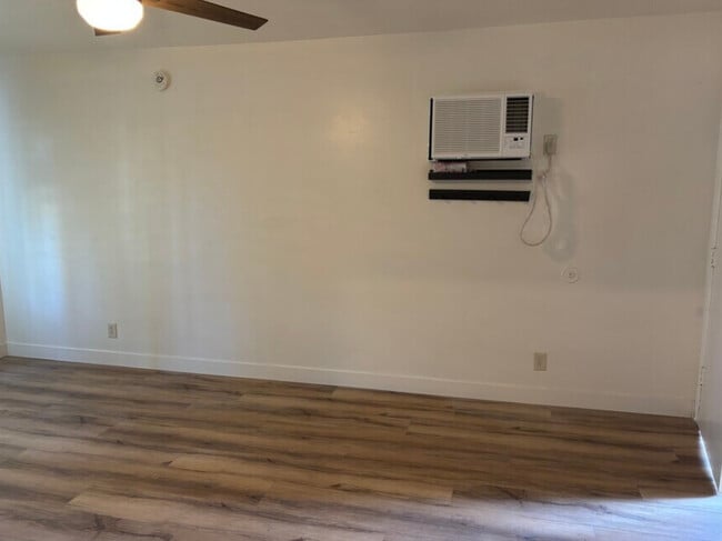 Building Photo - 1629 Talmadge St