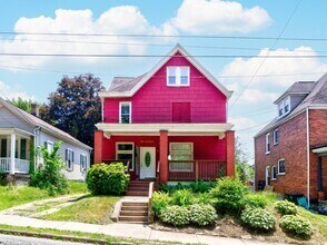 Building Photo - 506 Bryan Ave