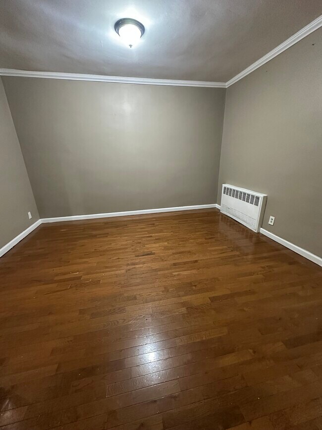 Foto del edificio - 1135 E 84th St