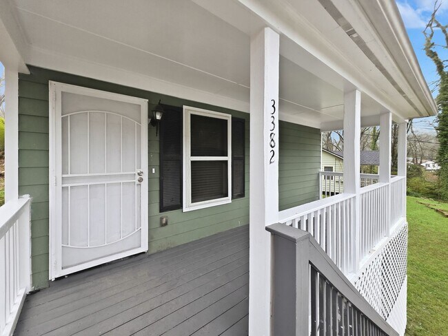 Foto del edificio - Fantastic 4 bedroom 2 bath home - Housing Vouchers Accepted