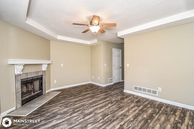 Building Photo - 10500 Whitepine View Pl