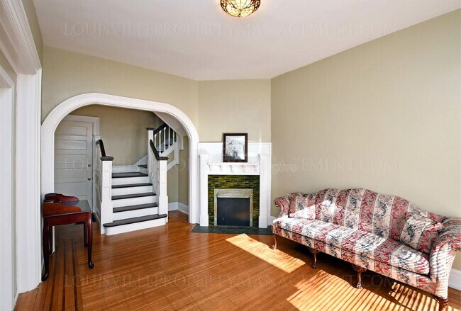 Foto del edificio - 319 W Lee St