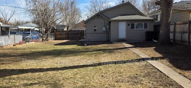 Building Photo - 135 Osceola St