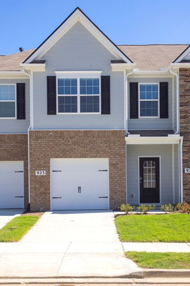 Building Photo - 923 Shorttail Ln