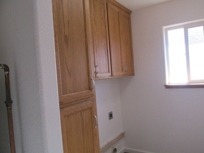 Foto del edificio - 585 N Mesa St