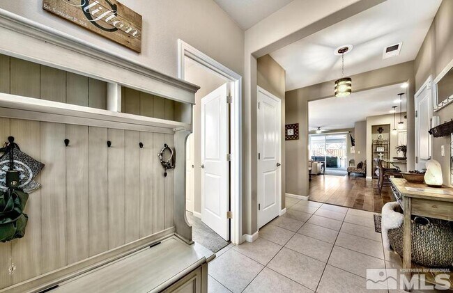 Building Photo - 3726 Perseus Dr