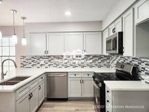 Building Photo - 13427 Garden Grove