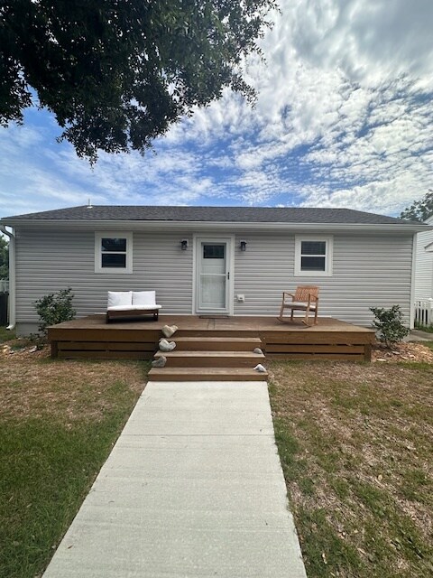 Foto principal - 2405 Fisher St