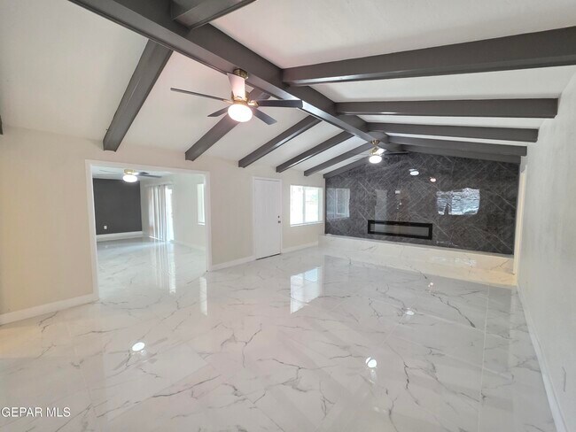 Foto del edificio - 302 Quincy Ave