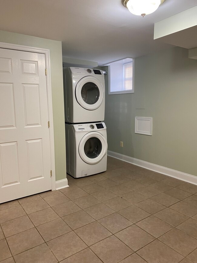 laundry - 3024 St Paul St