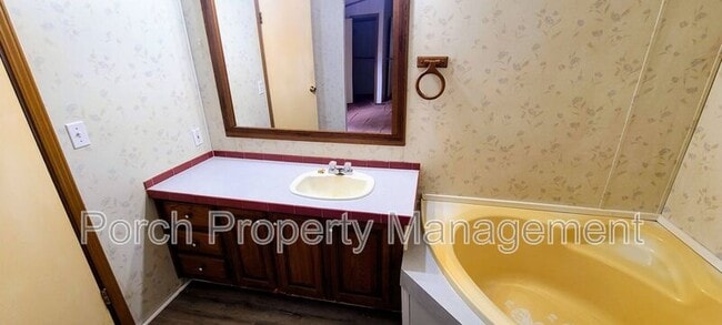 Foto del edificio - 7318 Hayward Ave