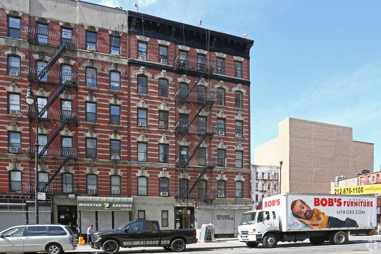 Primary Photo - 312 E 106th St