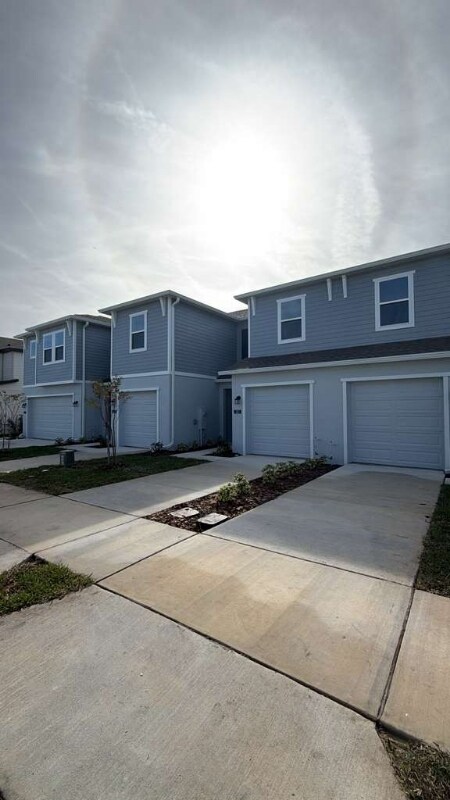 Building Photo - 382 Sol Vis Dr