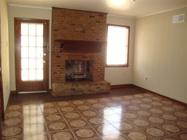 Foto del edificio - 1381 Greenland Rd