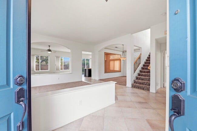 Building Photo - 5643 Willowmere Ln