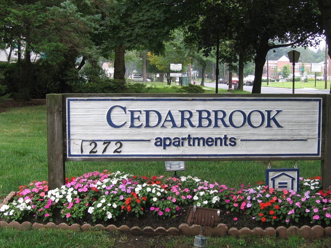 Foto del edificio - Cedarbrook Park Apartments